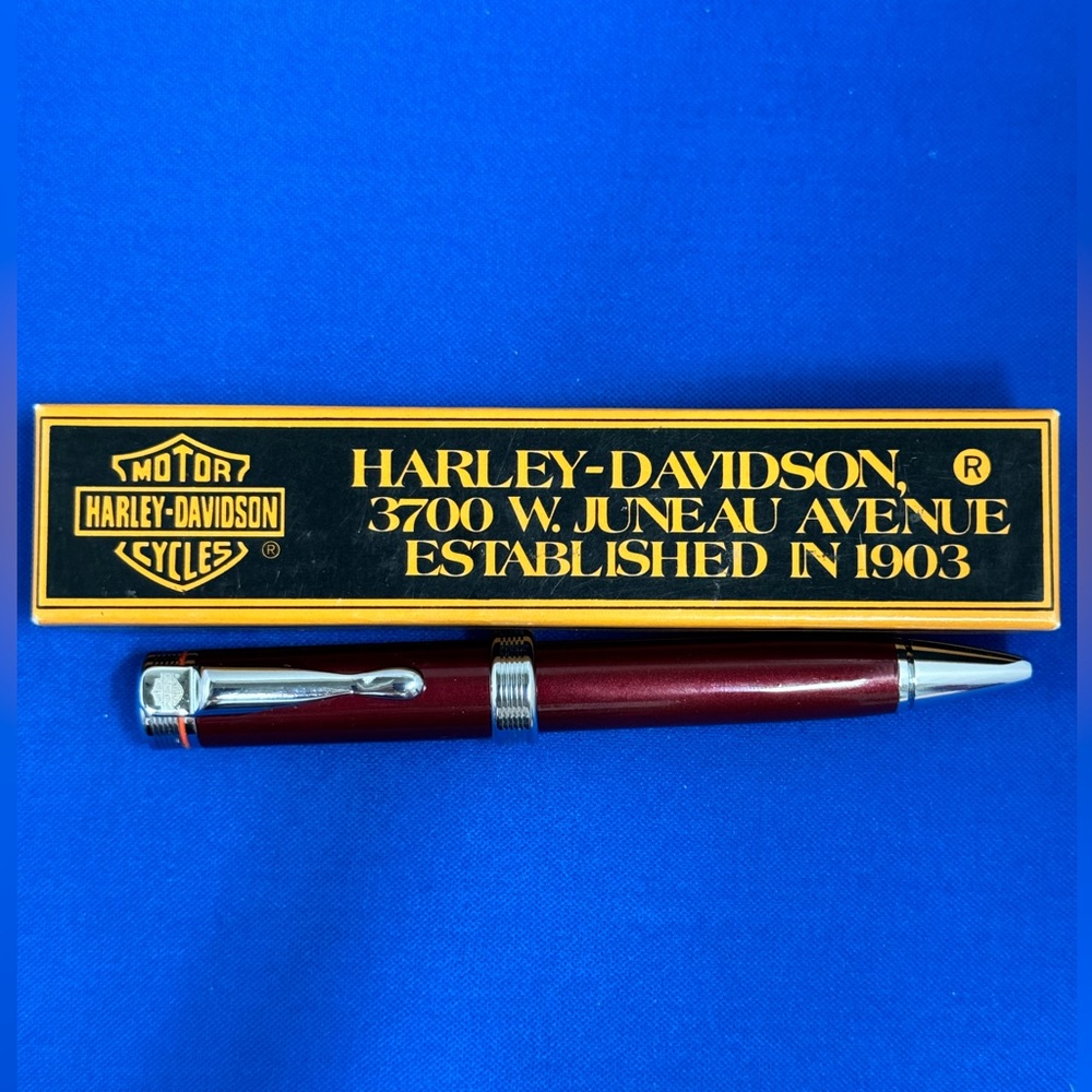 Harley Davidson collectors pen.